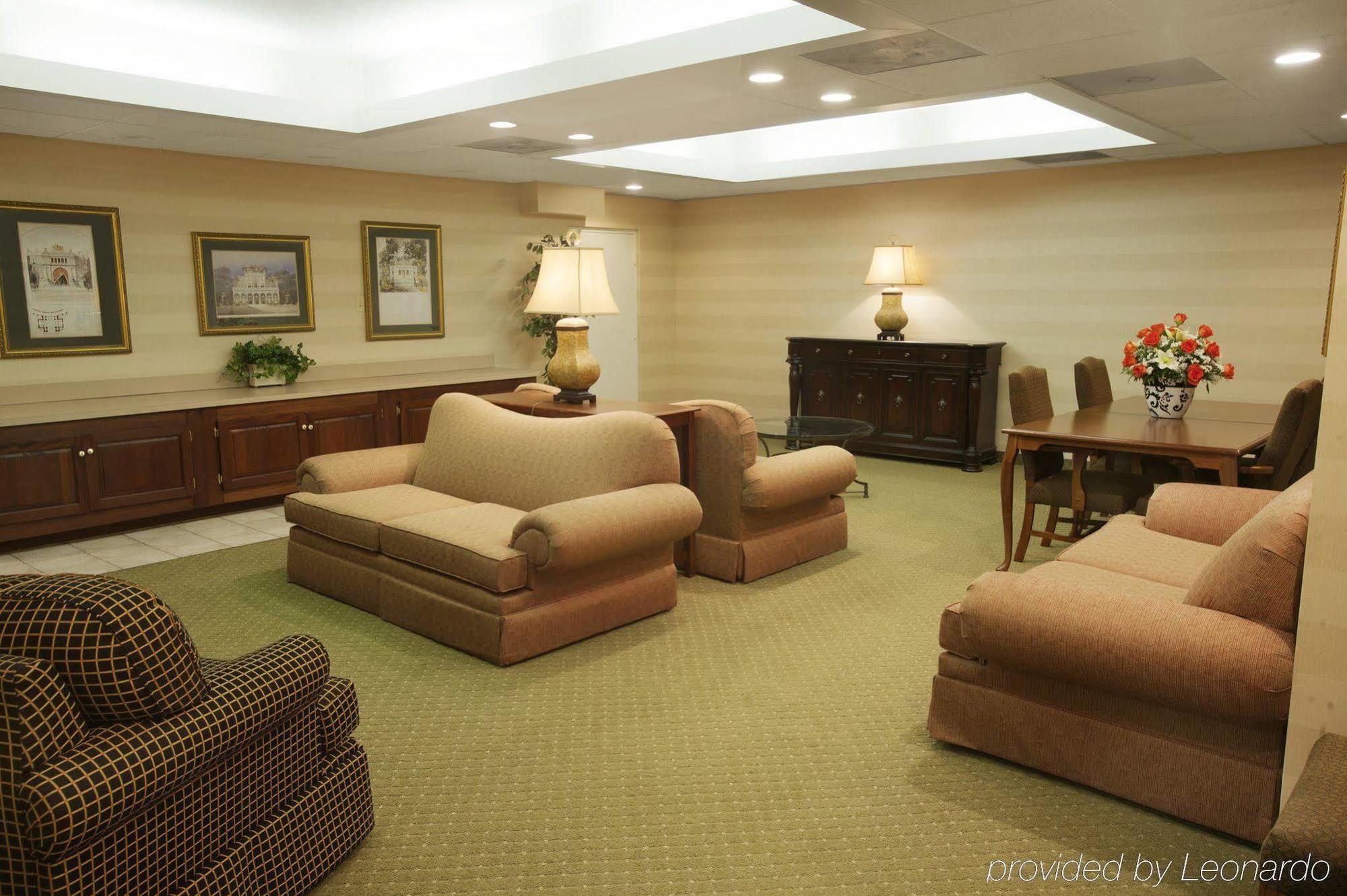 Fredericksburg Hospitality House Hotel Interior foto